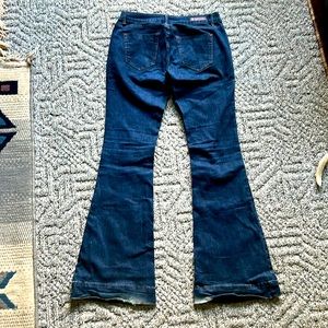 Grace in La flare Jean